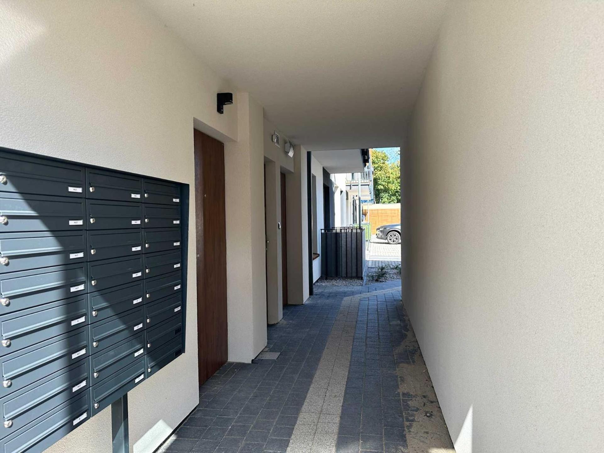 Dmk Blue Apartment Near Warsaw-Modlin Airport Nowy Dwór Mazowiecki Eksteriør bilde